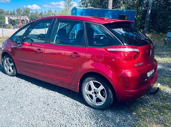 Citroen C4 Picasso 4 of 9