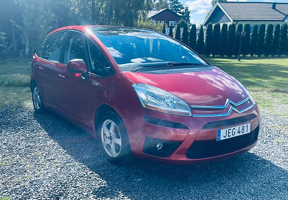 Citroen C4 Picasso 3 of 9