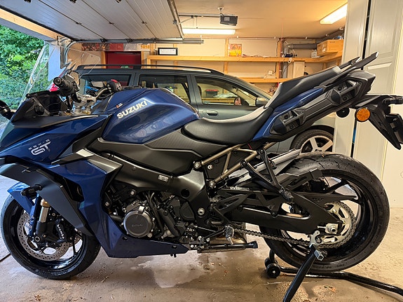 Suzuki GSX-S1000GT 2023 7 of 10