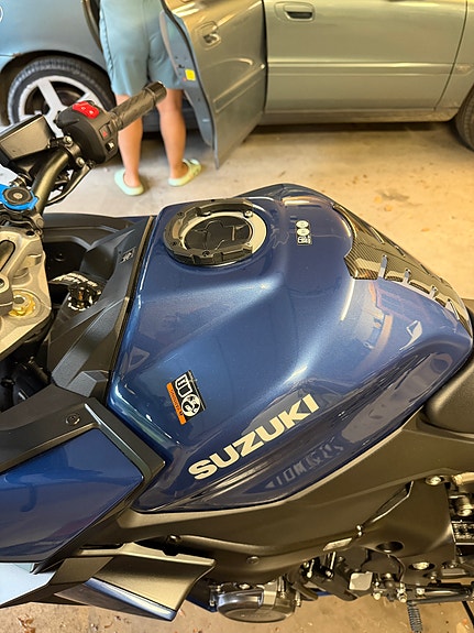 Suzuki GSX-S1000GT 2023 6 of 10
