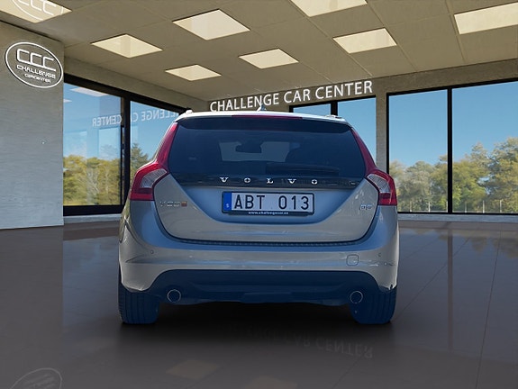 Volvo V60 6 of 23