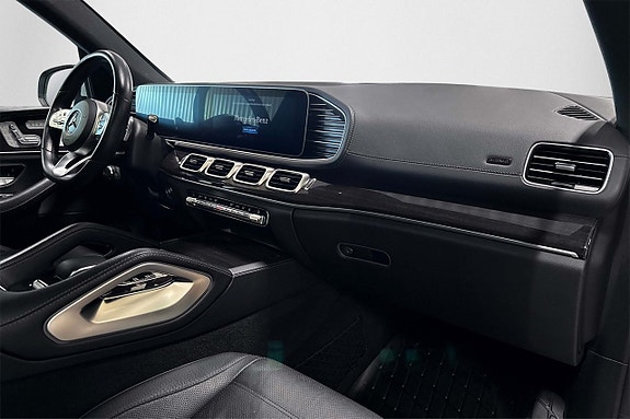 Mercedes-Benz GLS400 d 9 of 26