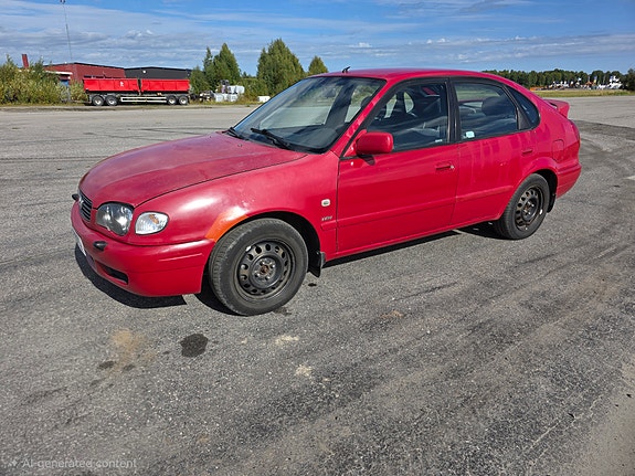 Toyota Corolla 2 of 12
