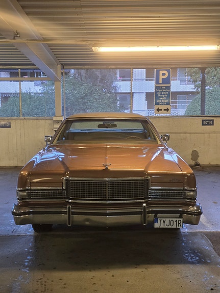 Mercury Marquis 2 of 7