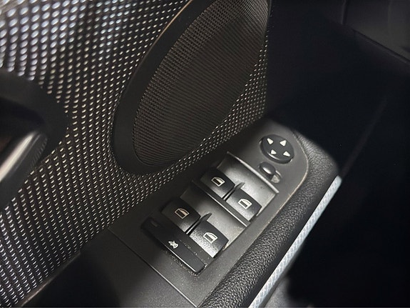 BMW 325i 14 of 24