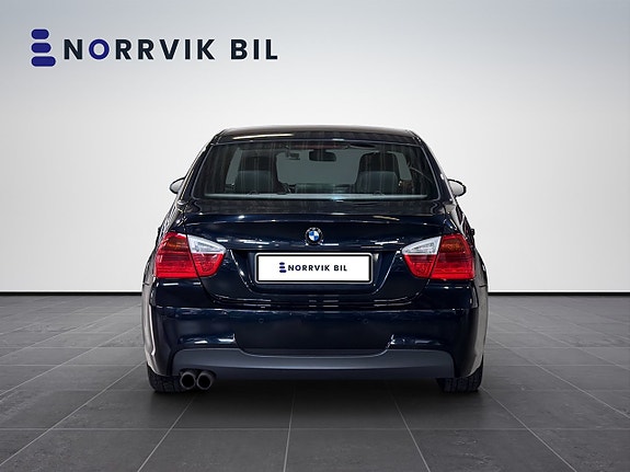 BMW 325i 7 of 24