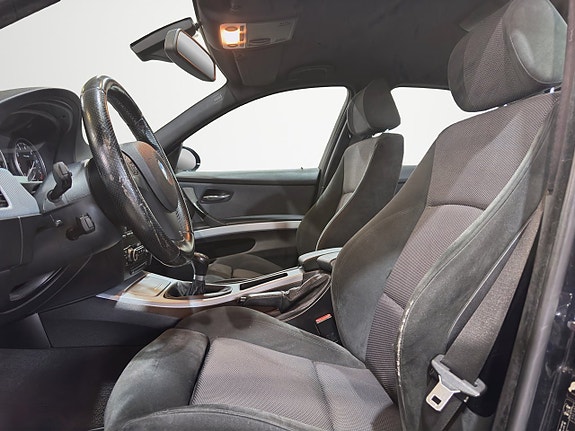 BMW 325i 10 of 24