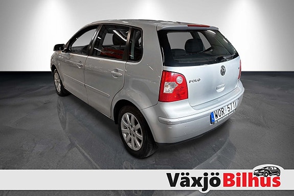 Volkswagen Polo 2 of 7