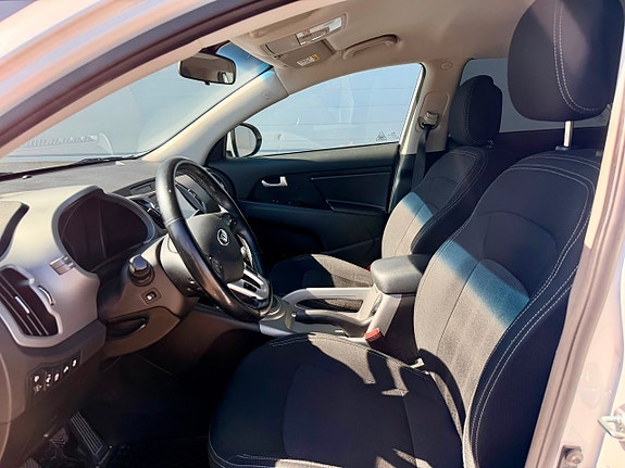 Kia Sportage 10 of 12