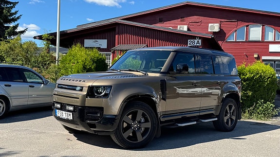 Land Rover Defender 90 3 of 24