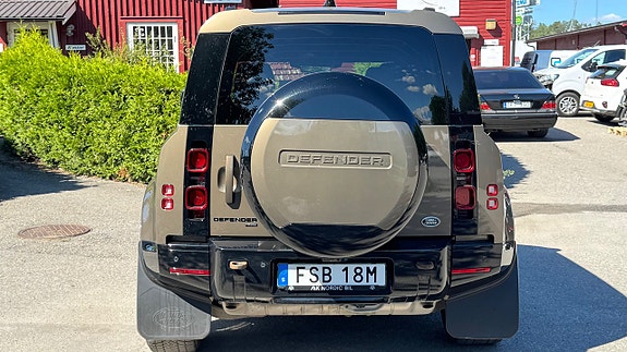 Land Rover Defender 90 6 of 24