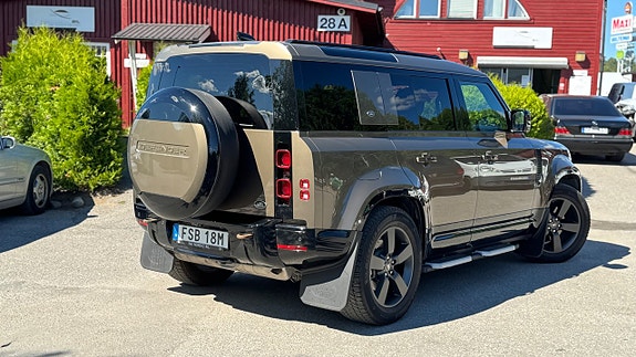Land Rover Defender 90 7 of 24