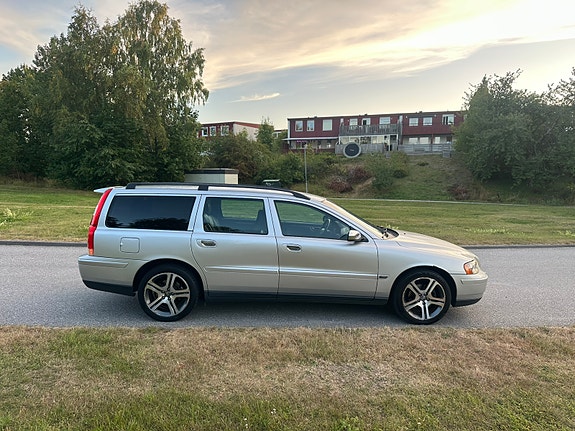 Volvo V70 5 of 12
