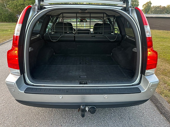 Volvo V70 12 of 12
