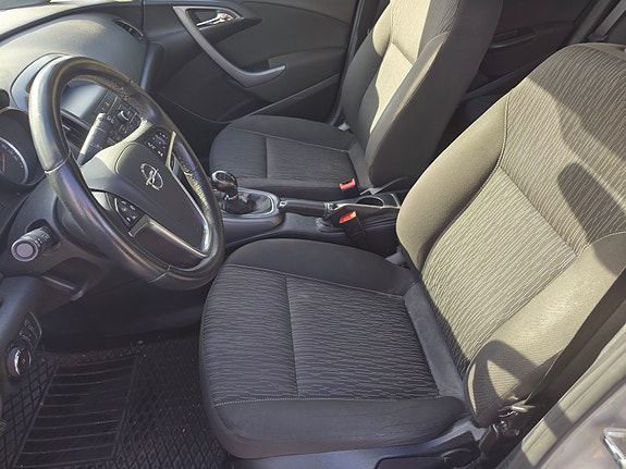 Opel Astra 8 of 20