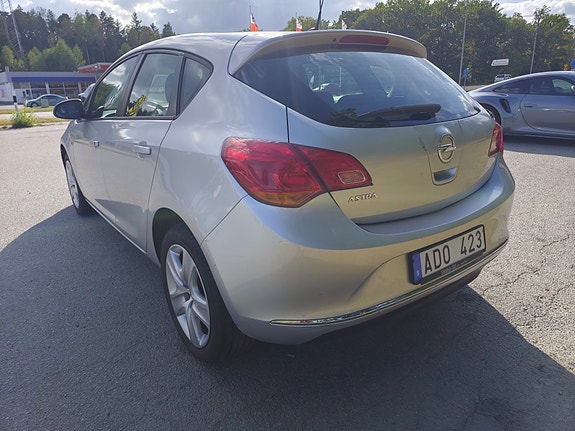 Opel Astra 4 of 20