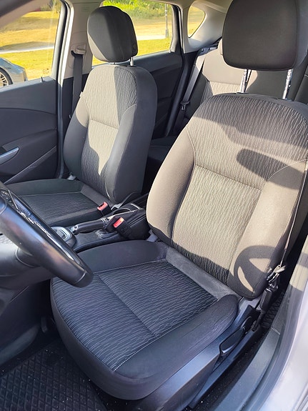 Opel Astra 9 of 20