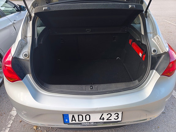 Opel Astra 13 of 20
