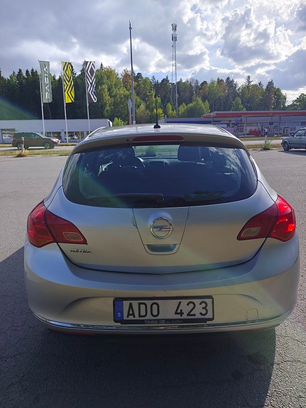 Opel Astra 15 of 20