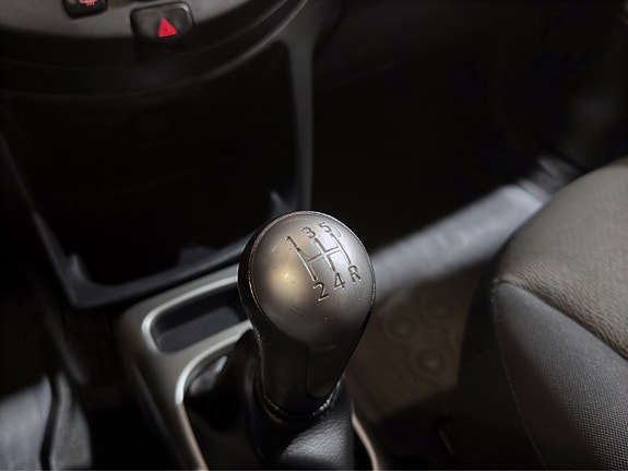 Nissan Note 21 of 25