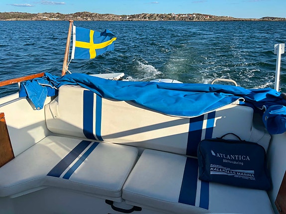 Ryds 530 DC – välskött med Johnson 90 hk, Garmin GPS och bromsad 80 km/h trailer 5 of 6