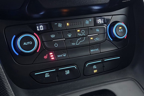 Ford Transit Connect 25 of 27