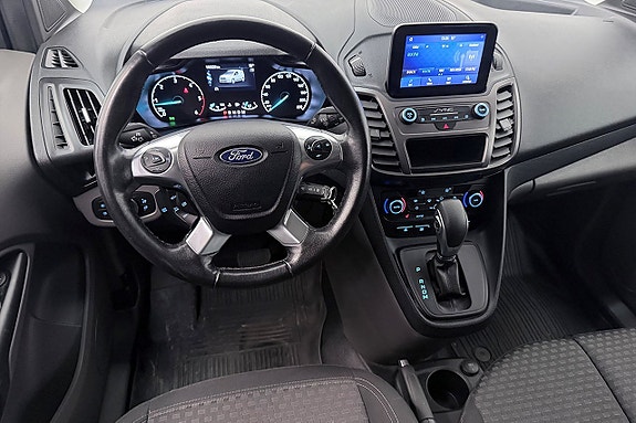 Ford Transit Connect 17 of 27