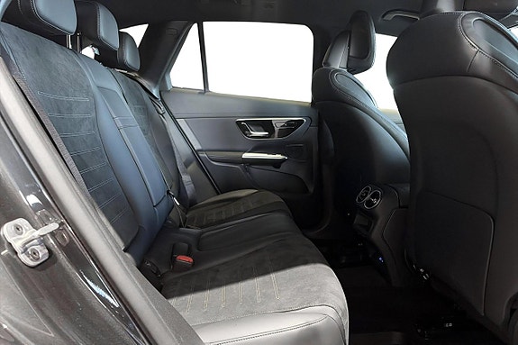 Mercedes-Benz GLC300 de 25 of 28