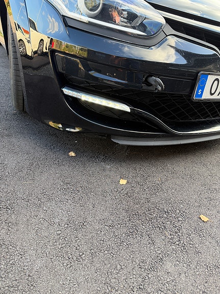 Renault Megane III 2 of 8