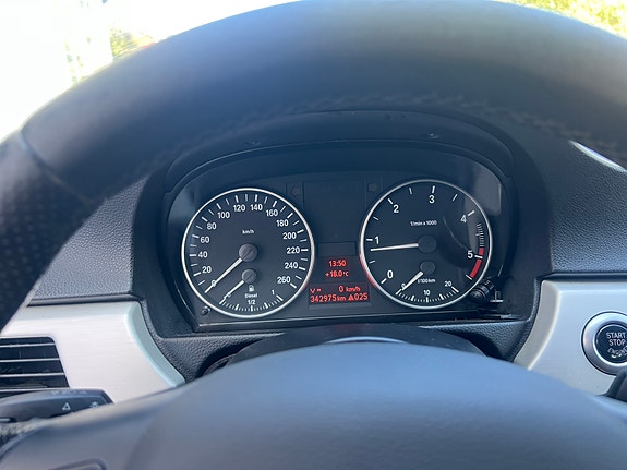 BMW 320d 10 of 12