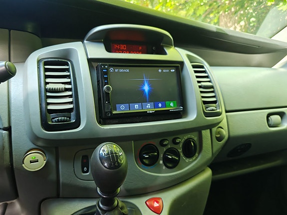 Opel Vivaro 16 of 16