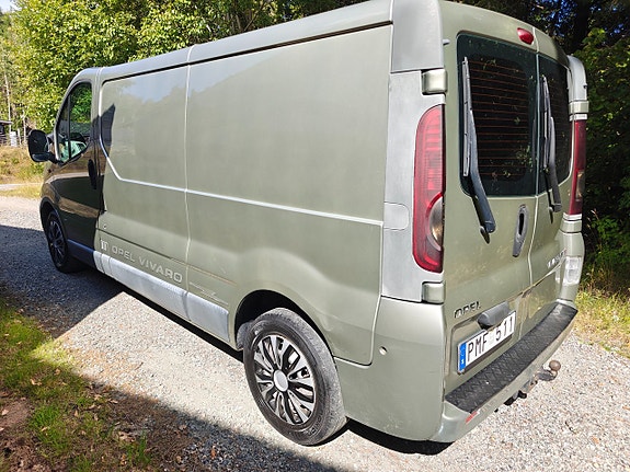 Opel Vivaro 4 of 16