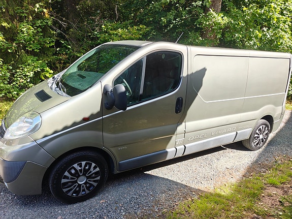Opel Vivaro 3 of 16