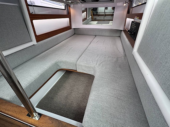 Axopar 28 AC | 2022 | Brabus Line 9 of 12