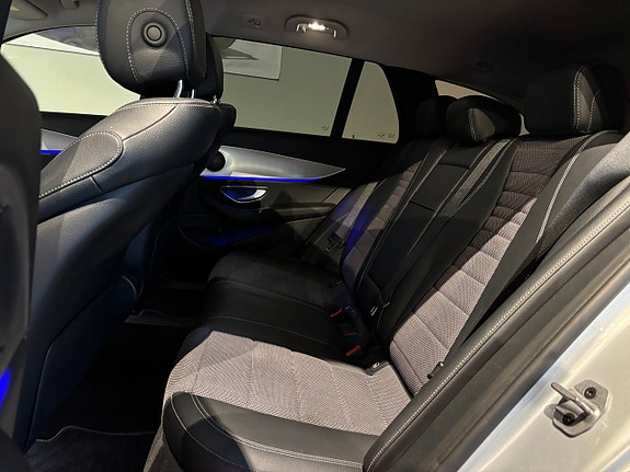 Mercedes-Benz E220 20 of 24