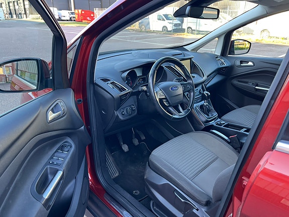 Ford C-Max 8 of 9