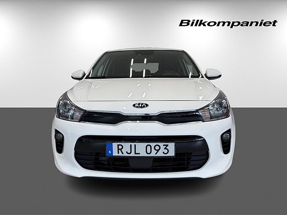 Kia Rio 2 of 19