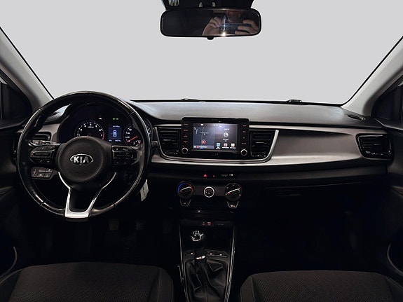 Kia Rio 7 of 19