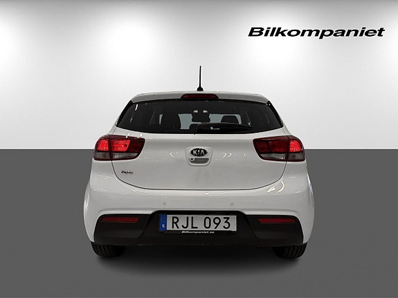Kia Rio 6 of 19