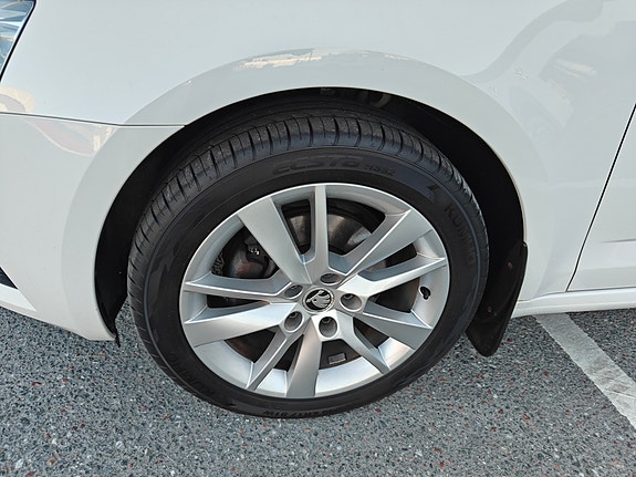 Skoda Octavia 8 of 12