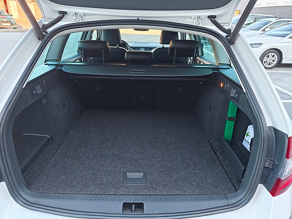 Skoda Octavia 7 of 12