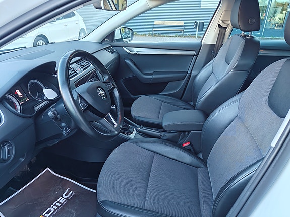Skoda Octavia 4 of 12