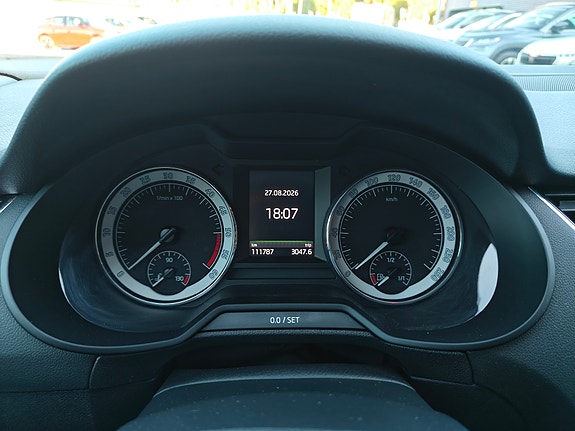 Skoda Octavia 10 of 12