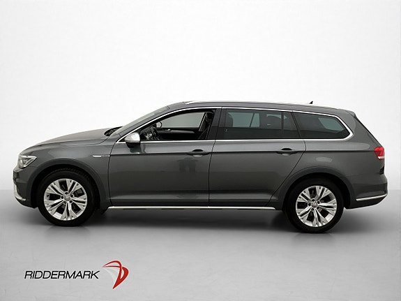 Volkswagen Passat Alltrack 4 of 30