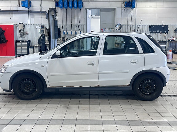 Opel Corsa 4 of 5