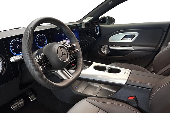 Mercedes-Benz CLA250+ 7 of 13