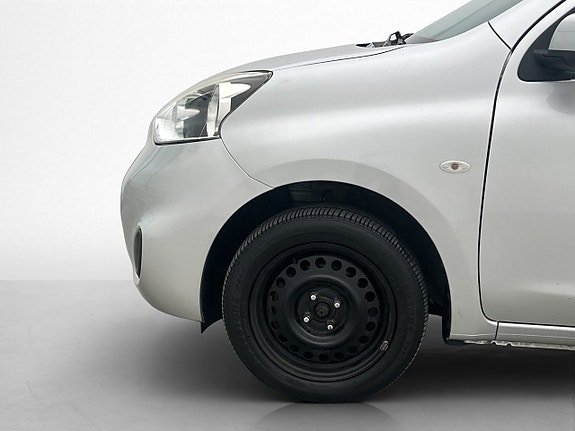 Nissan Micra 22 of 25