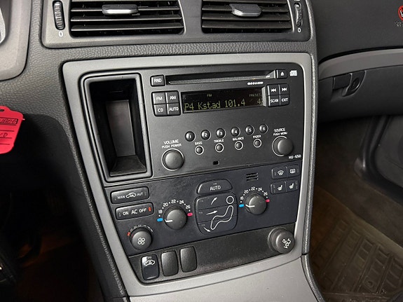 Volvo V70 14 of 16