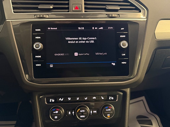 Volkswagen Tiguan 18 of 22