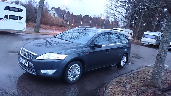 Ford Mondeo 2 of 8